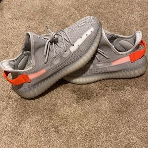 Yeezy 350 v2 “Tail Light”
